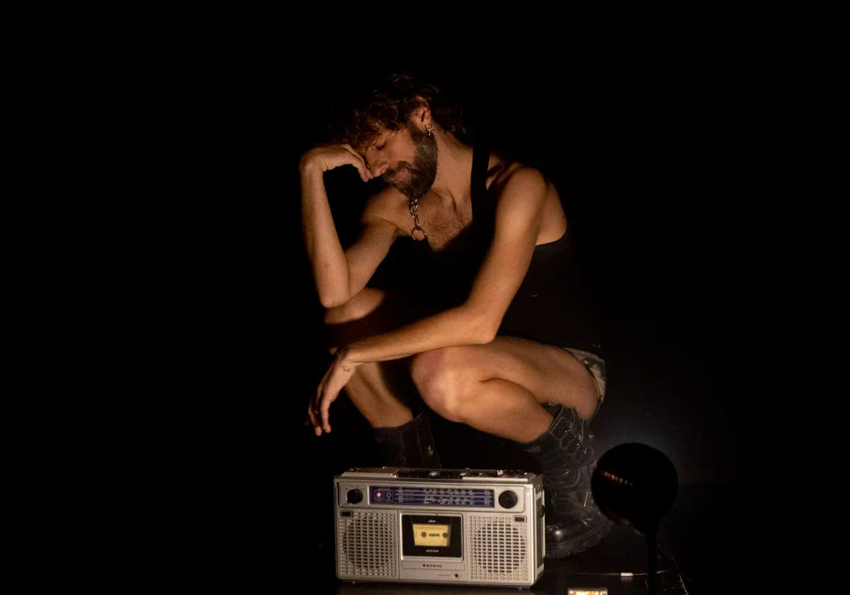 Espíritu Presents: Santiago Senso — Intimate Acts, Shared Pulse